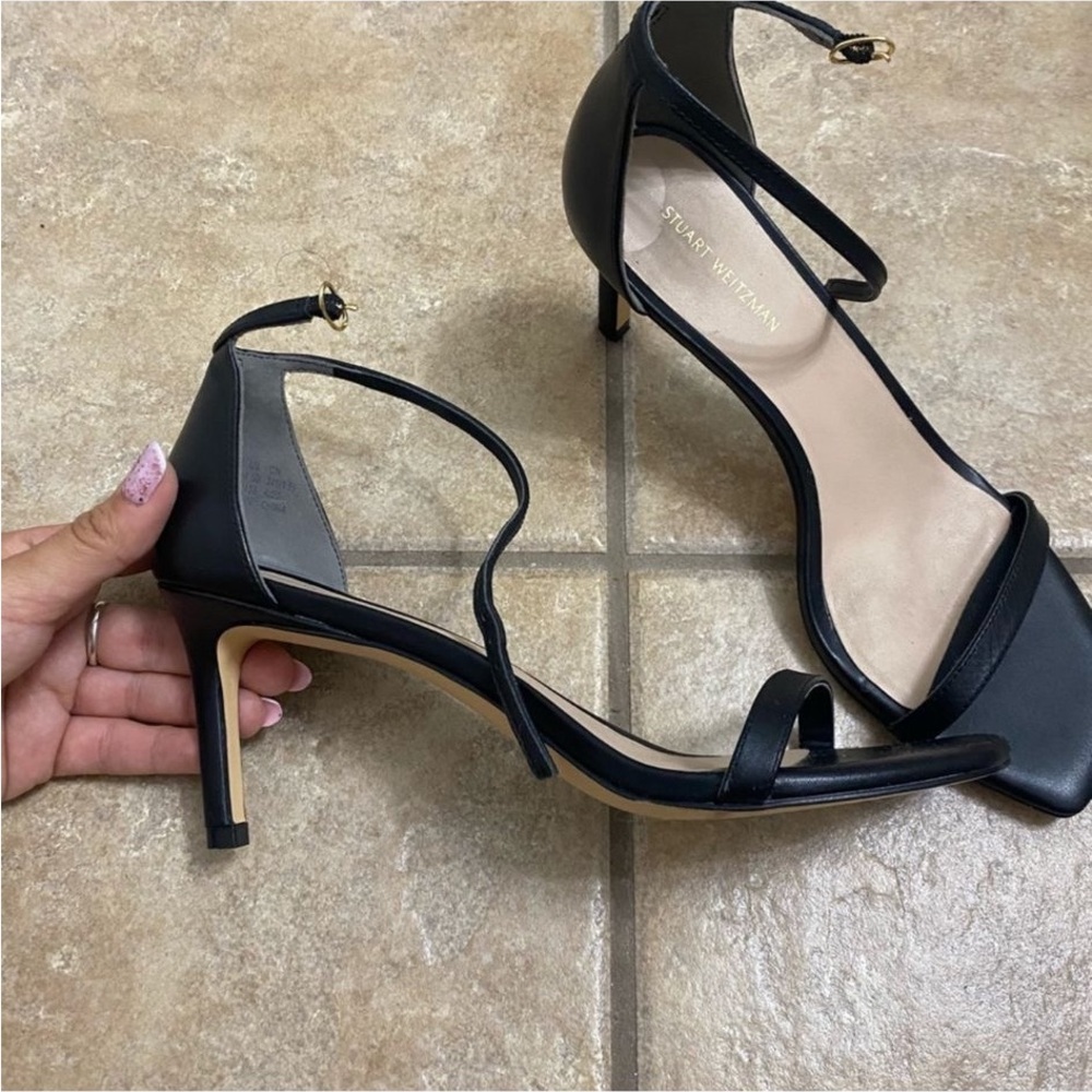Stuart Weitzman Heels in Black